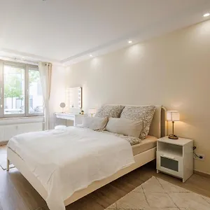 Schoene Mit Terrasse Naehe Airport Apartment Schönefeld